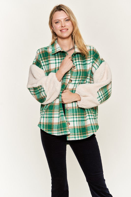 Multi plaid fuzzy sleeve jacket PLUS JJO1023P Green
