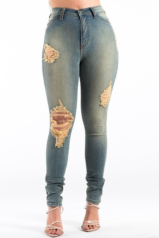 Kylie Skinny Jean in Sand Light Wash
