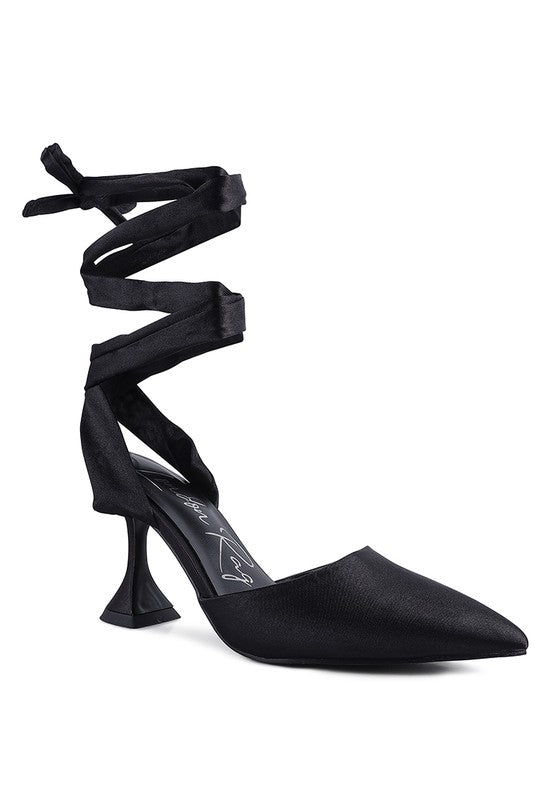 Fonda Pump Black