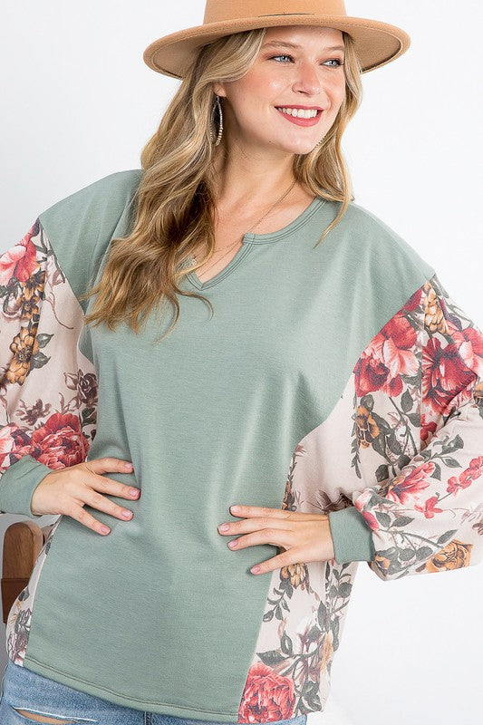 PLUS FLORAL MIXED CASUAL BOXY TOP Olive